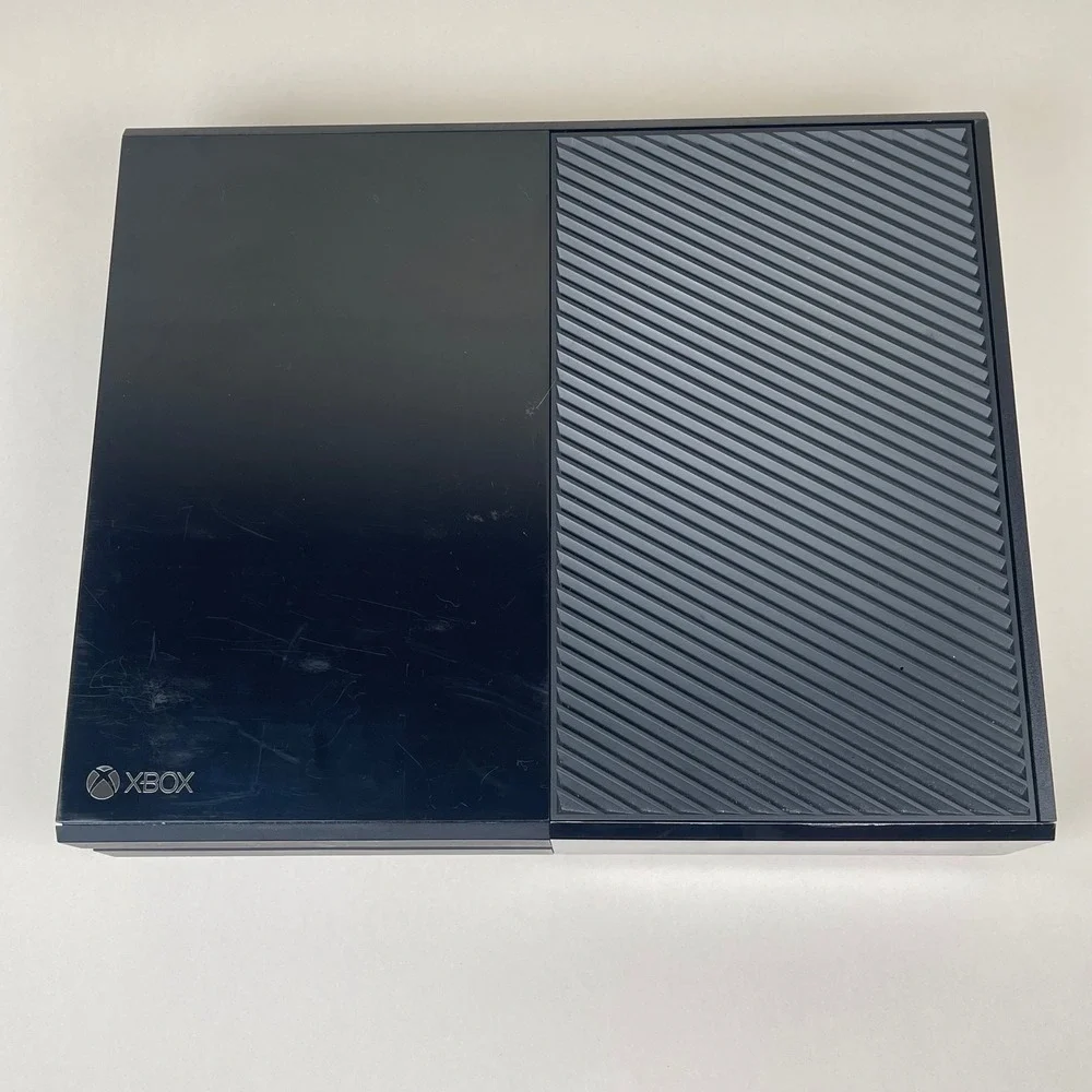 Microsoft Xbox One Console Model 1540 PARTS REPAIR ONLY Not tested